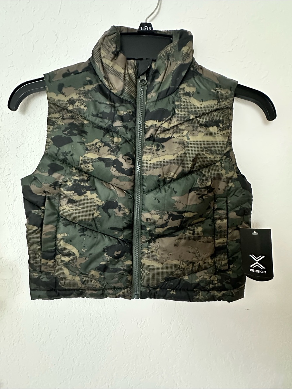 Xersion Kids Camo Puffer Vest in Green and Brown XXS boys